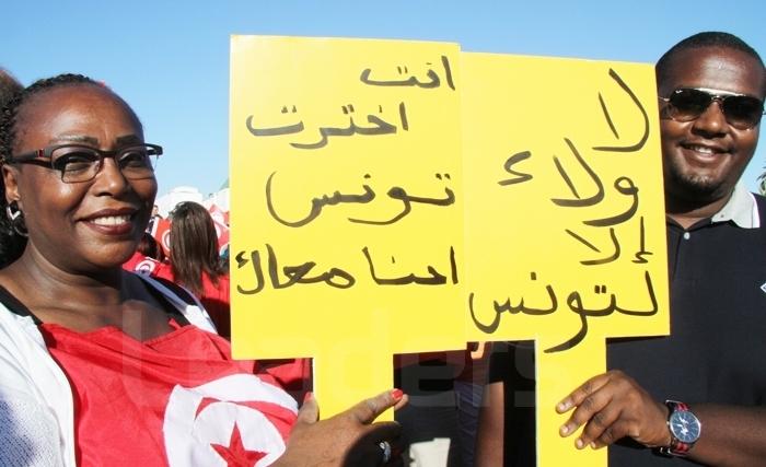 La première manifestation progouvernementale depuis la révolution