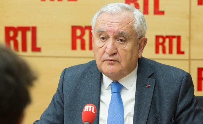 ''La Tunisie est en dérive, l'islamisme peut conquérir démocratiquement le pouvoir ", prévient Jean-Pierre Raffarin