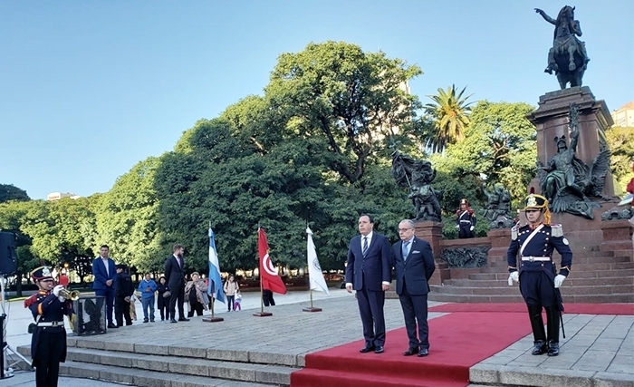 Jhinaoui : Ce qu’il a ramené de sa visite en Argentine et à l’Uruguay (Vidéo exclusive)