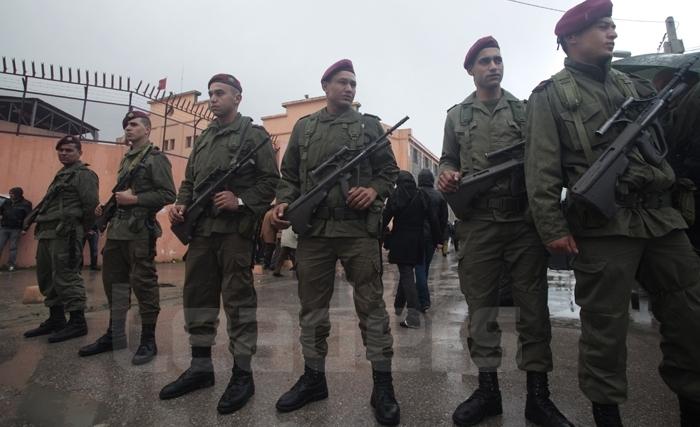 Mohamed Kasdallah: Un service (militaire) de la deuxième chance: Un concept  de  lutte contre la déliquescence des jeunes  