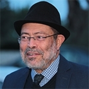 Vient de paraître : Anouar Moalla en « Témoin libre d’une époque » (Album photos)